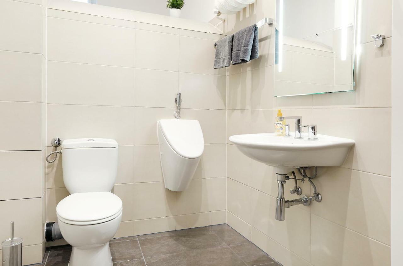Droy By Rockchair Apartments L Superhost Status L 2 Bedroom Boxspringbeds Next To Center "Kurfuerstendamm" - Cozy Family & Business Flair Welcomes You! Berlin Zewnętrze zdjęcie